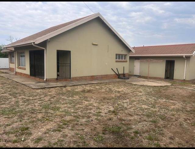 3 BEDROOM PROPERTY TO RENT IN KOSMOSPARK